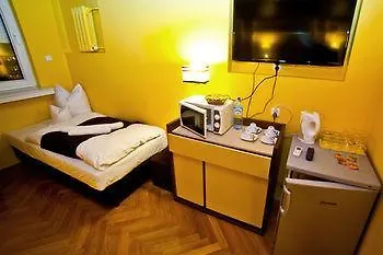 Bed4city Grojecka Street *